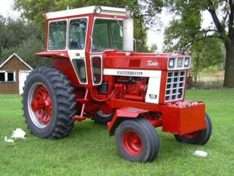 Sears History Photo. Picture of 1970's IH Tractor